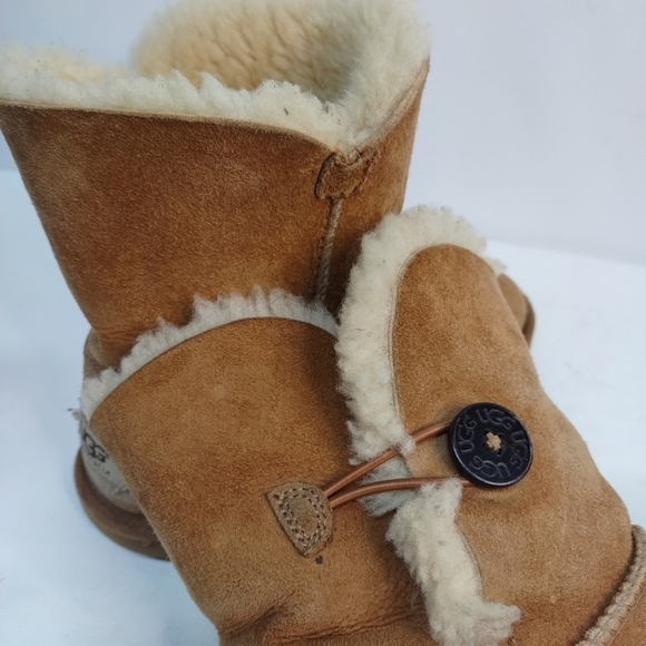 UGG Australia Bailey Button Suede Sheepskin Winter Snow Boots Size 5 - Picture 5 of 9